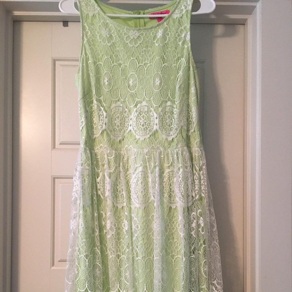 Betsey Johnson Green and White lace overlay dress